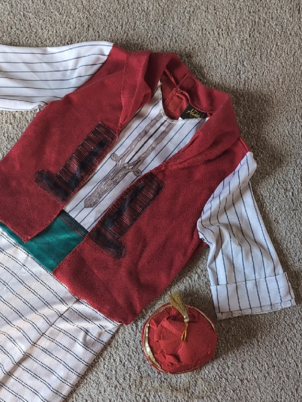 Disney Aladdin Red and White Striped Kids Halloween Costume - Picture 5 of 5